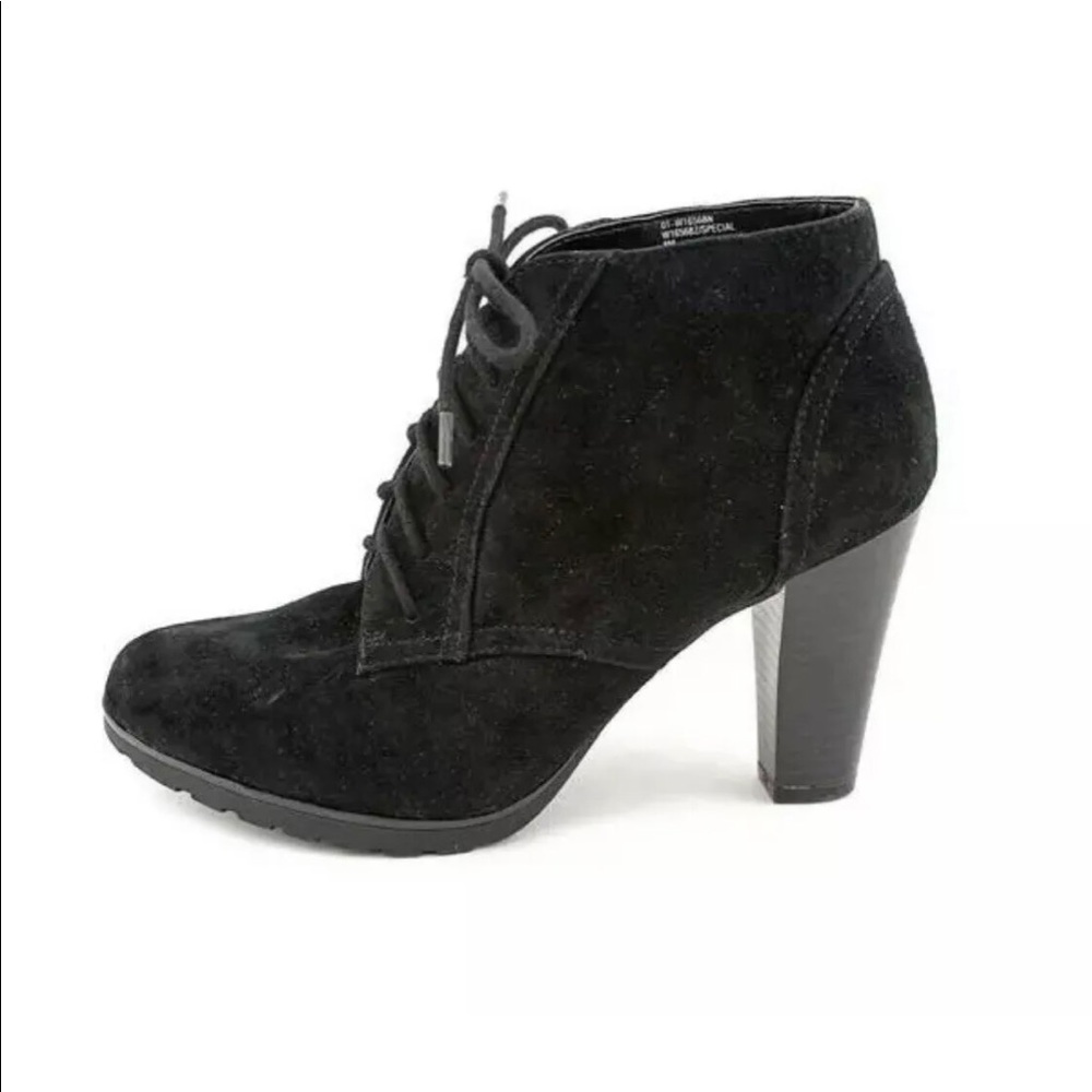 NEW White Stone Mountain Black suede boot 10
